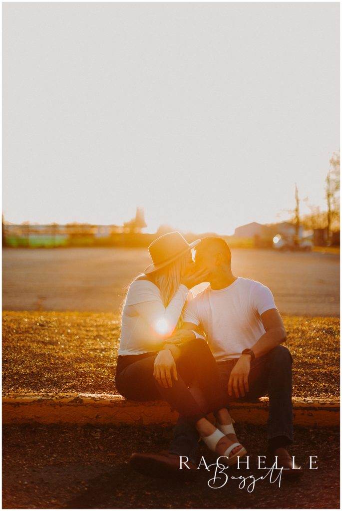 sunset kiss at the park